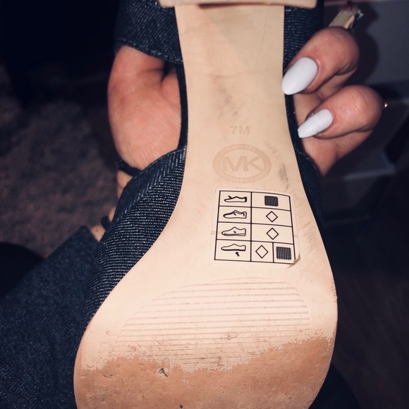 MICHAEL KORS Denim Peep-Toe Pump 👡💕 - Picture 5 of 6
